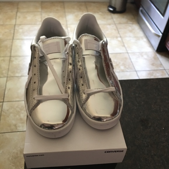 Converse Other - Brand New Converse Men’s Size 7 Women’s Size 8.5